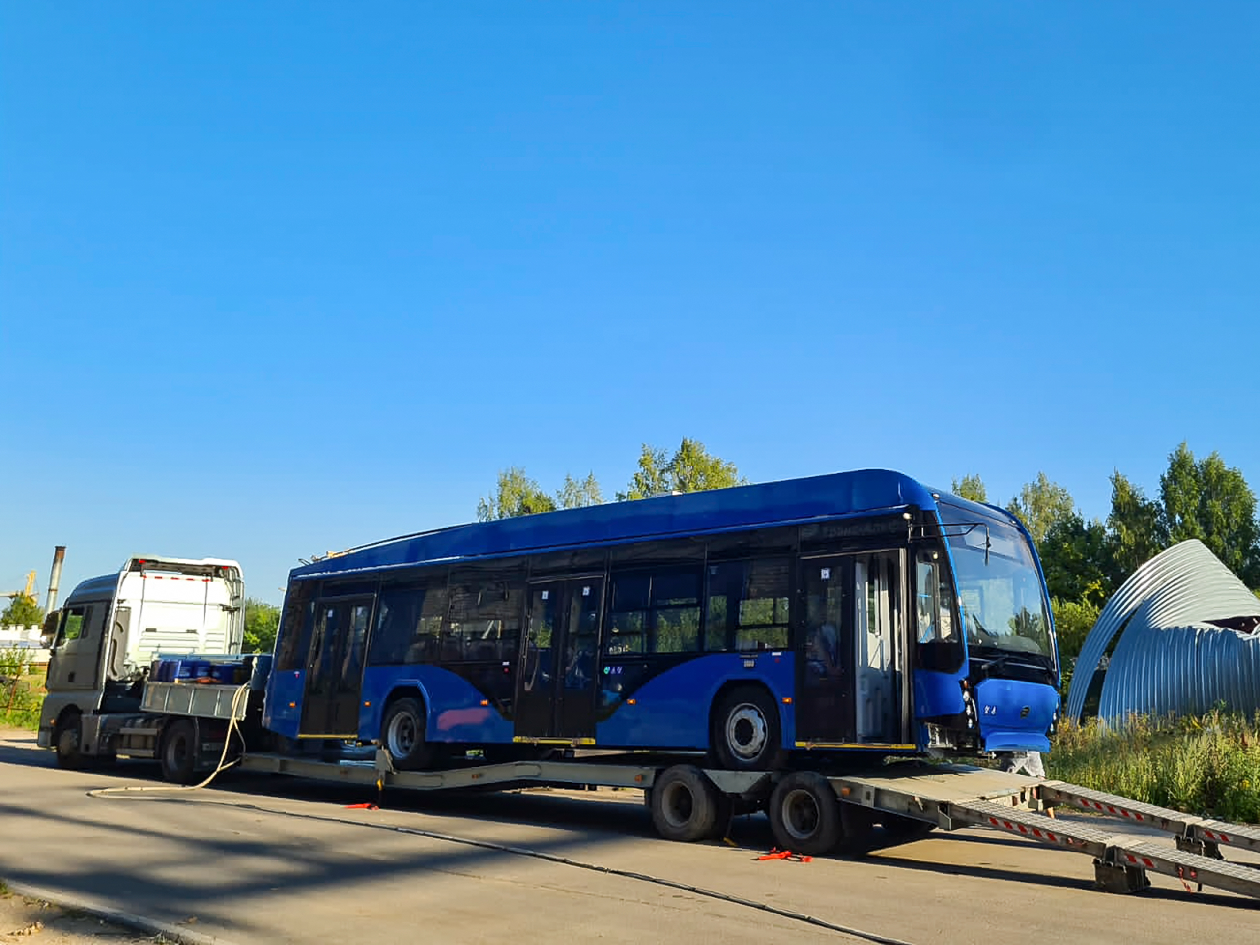 Новый троллейбус отправился в Братск | Завод по производству троллейбусов и  электробусов